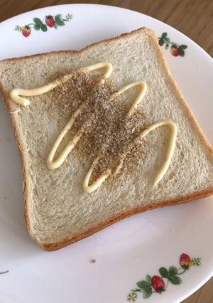 すりごまとマヨネーズのトースト-レシピのメイン写真