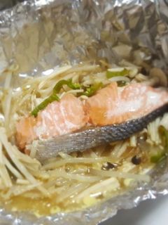 超簡単!鮭ときのこのホイル焼き-レシピのメイン写真