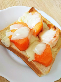 話題沸騰中!!柿トースト-レシピのメイン写真