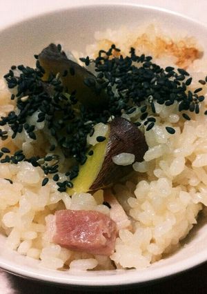 staubでサツマ＆ベーコンの炊込みご飯-レシピのメイン写真