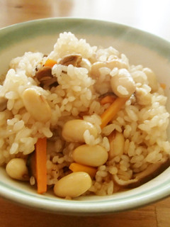 あけぼの大豆でお手軽土鍋ご飯-レシピのメイン写真