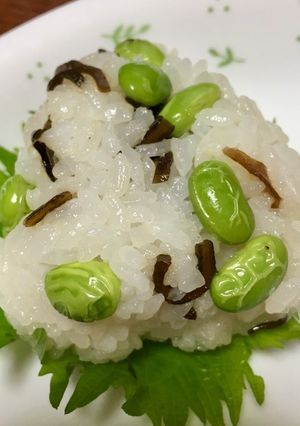 塩昆布と枝豆のおにぎり-レシピのメイン写真