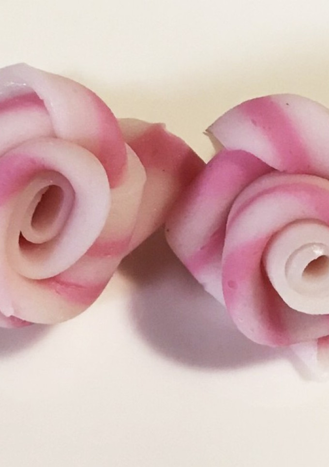 【簡単】キャラ弁 おかず なると 薔薇-レシピのメイン写真