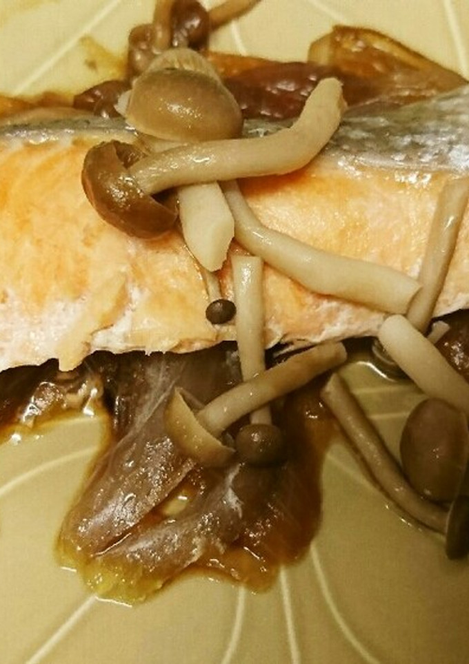 簡単ふわふわ鮭の酒蒸し風-レシピのメイン写真