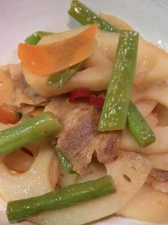 れんこんと豚バラ肉のピリ辛炒め-レシピのメイン写真