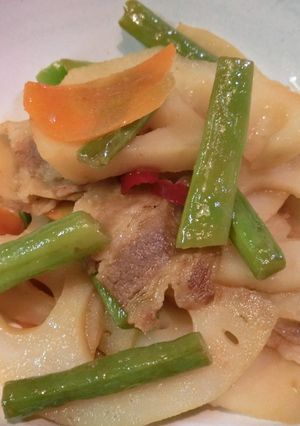 れんこんと豚バラ肉のピリ辛炒め-レシピのメイン写真