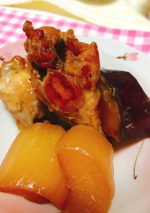 簡単！手羽元と大根とさつまいもの煮物-レシピのメイン写真