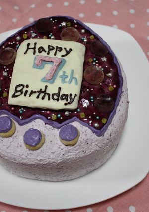 ７歳お誕生日　簡単たまごっちケーキ　-レシピのメイン写真