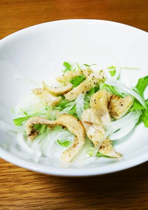 グリルで簡単！サラダに鶏皮！-レシピのメイン写真