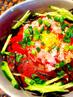 贅沢ランチ!漬けマグロとネギトロの2色丼-レシピのメイン写真