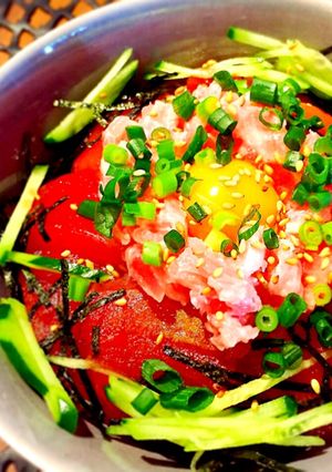 贅沢ランチ！漬けマグロとネギトロの2色丼-レシピのメイン写真