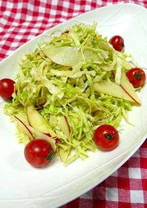 簡単！林檎キャベツ☆オイスタオリーブ風味-レシピのメイン写真