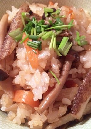 秋の味☆ごぼうとしめじの卵なし焼き飯-レシピのメイン写真