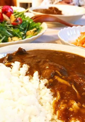 圧力鍋で♪ 牛すじときのこのカレー-レシピのメイン写真
