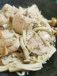 鶏肉ときのこのハーブ蒸し-レシピのメイン写真