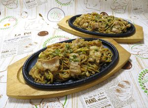【絶品】B級グルメ！ホルモン焼きそば♪-レシピのメイン写真