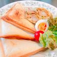 ゆっくり朝食に!チキン南蛮のホットサンド