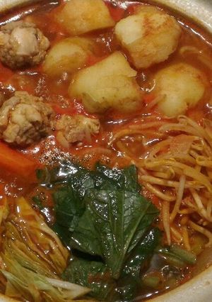 トマト鍋☆シメはラーメンかオムライス風。-レシピのメイン写真