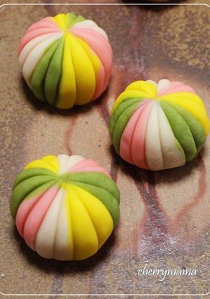 和菓子★レンジで簡単！ねりきり手毬-レシピのメイン写真