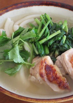鶏もも肉とほうれん草のあごだしうどん-レシピのメイン写真