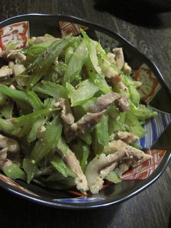 セロリと豚肉の粒マスタード炒め♪-レシピのメイン写真