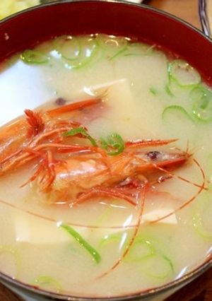 海老の頭で♪美味しい海老出汁の味噌汁-レシピのメイン写真