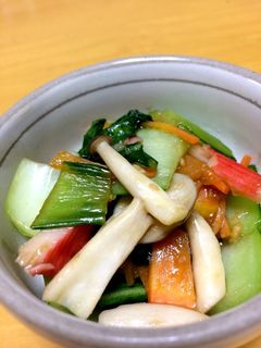 しめじ青梗菜カニカマ人参の生姜炒め☆-レシピのメイン写真