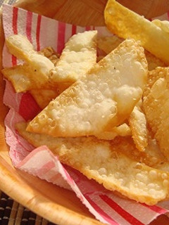 おつまみ、おやつに!簡単餃子の皮チップス-レシピのメイン写真