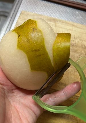 邪道!?梨の皮剥きをピーラーで-レシピのメイン写真