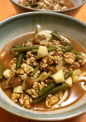 鶏挽肉にんにくの芽なめこ里芋カレーうどん-レシピのメイン写真