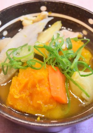 簡単★かぼちゃと根菜の味噌汁-レシピのメイン写真