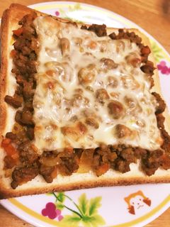 スパイシー☆キーマカレーのチーズトースト-レシピのメイン写真