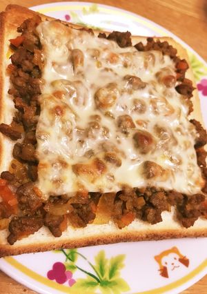 スパイシー☆キーマカレーのチーズトースト-レシピのメイン写真