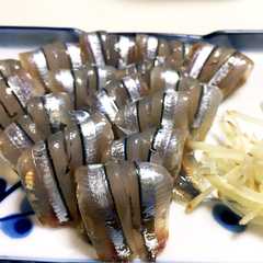 รูปของ 包丁要らずキビナゴの造り