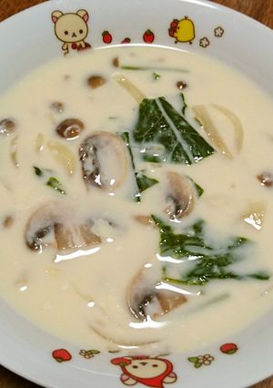 きのことホウレン草のクリームスープ-レシピのメイン写真