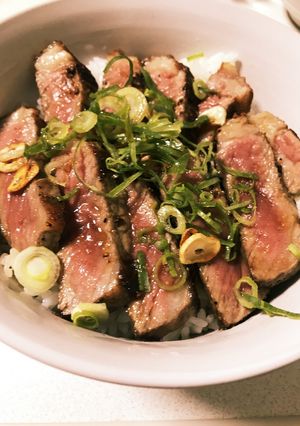 ステーキ丼-レシピのメイン写真