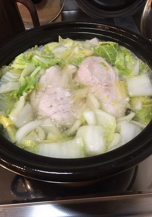 簡単すぎる鶏胸肉と白菜の鍋-レシピのメイン写真