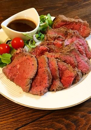お鍋に放置でお肉柔らか♡ローストビーフ-レシピのメイン写真
