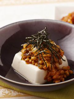(キムチ+納豆+オリーブオイル)のせ冷奴-レシピのメイン写真