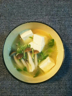 豆苗と長ネギときのこの味噌汁-レシピのメイン写真