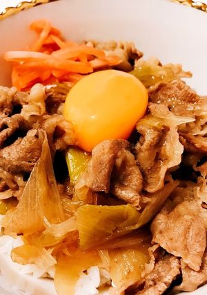 簡単！STAUB鍋で作る絶品牛丼♡♡-レシピのメイン写真
