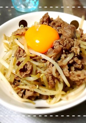 即席★卵黄とろ〜り牛もやし-レシピのメイン写真