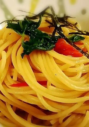 三つ葉とトマトとハムの和風ペペロンチーノ-レシピのメイン写真