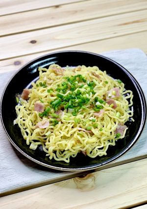 家の調味料で♪ねぎ絡む簡単うま塩焼きそば-レシピのメイン写真