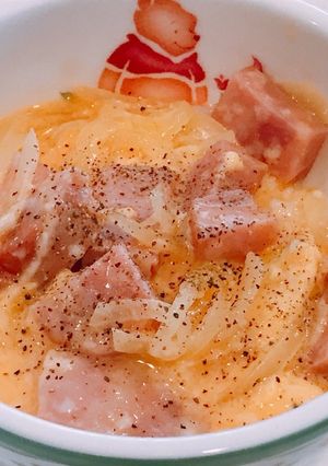 レンジで簡単、とろり濃厚カルボナーラ丼！-レシピのメイン写真