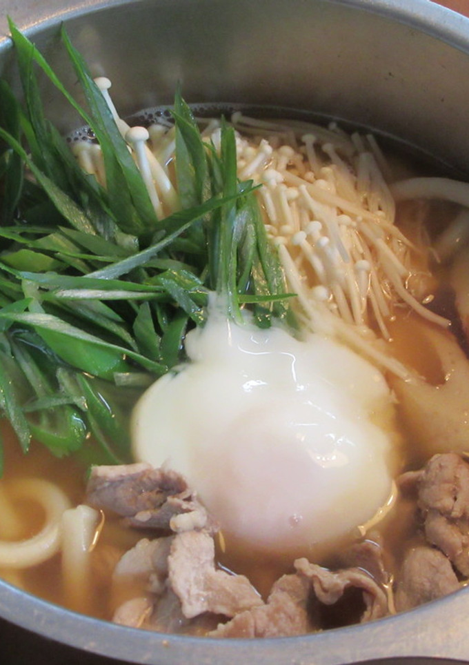 豚肉とちくわとたっぷりネギの鍋焼きうどん-レシピのメイン写真