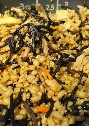 餅麦キヌアで♥️白米抜きの炊き込みごはん-レシピのメイン写真