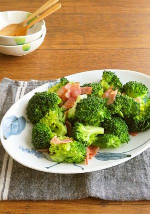 簡単☆ブロッコリーとカリカリベーコン♪-レシピのメイン写真