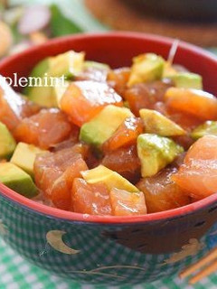 ごま油香るまぐろとアボカドのアヒポキ丼-レシピのメイン写真
