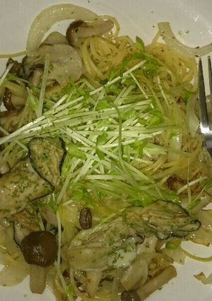 蒸し牡蠣と鷹の爪～ペペロンチーノ-レシピのメイン写真